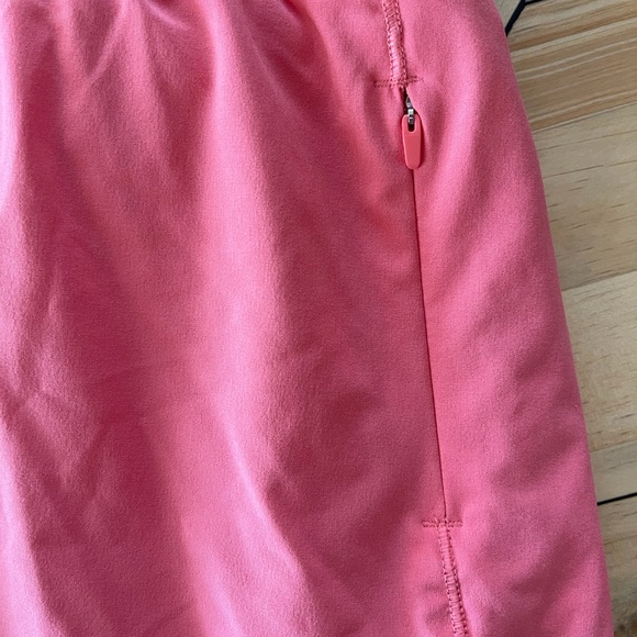 Lululemon skirt - Picture 3 of 5